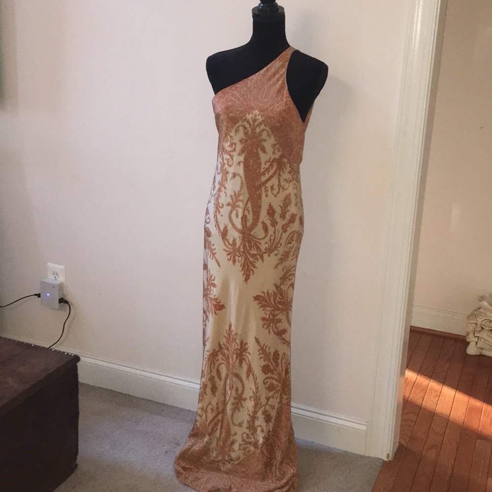 Anne Klein II Gown